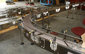 塑鋼鏈板輸送機的分類